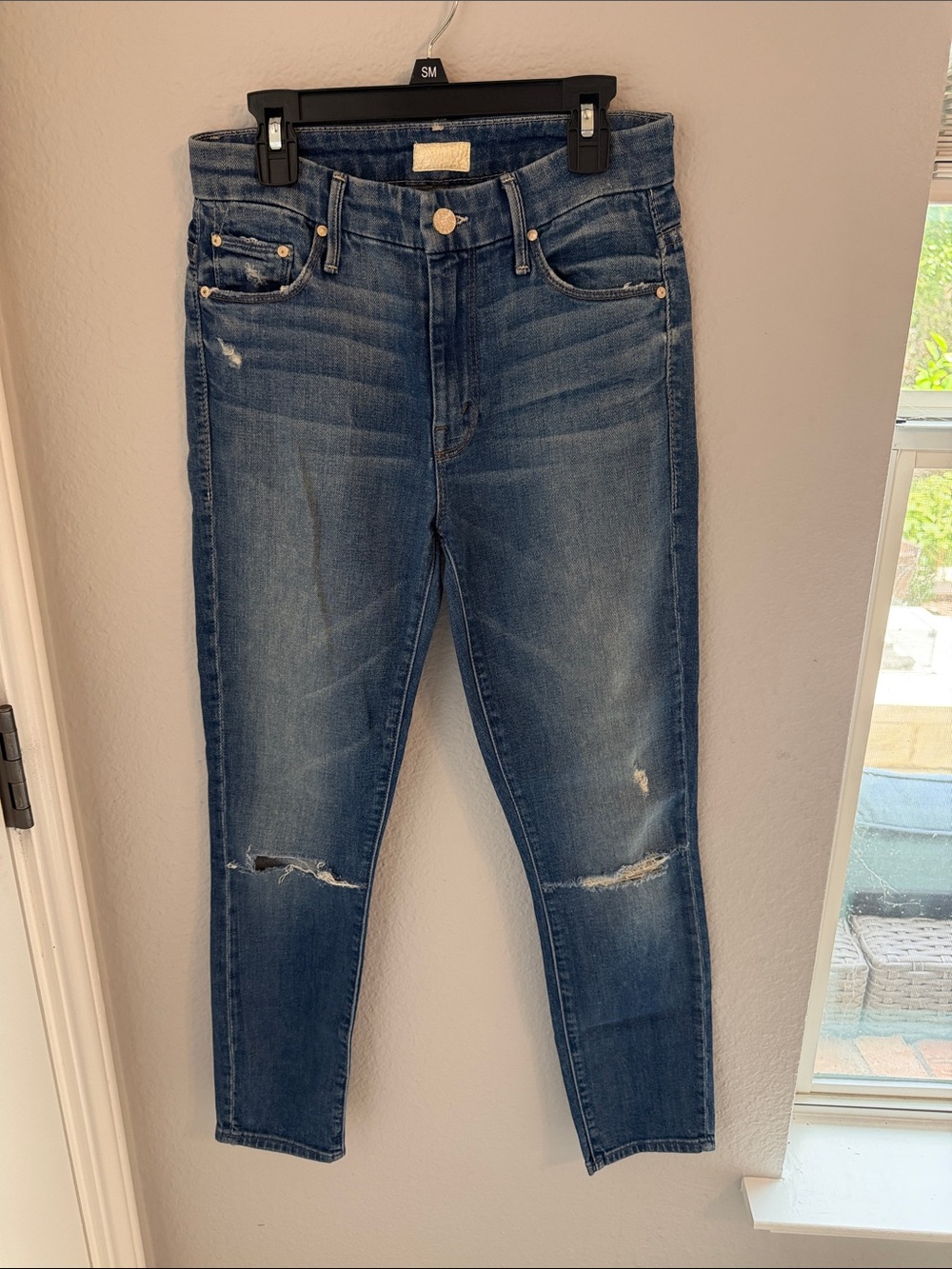 MOTHER Distressed Skinny Jeans in Medium Blue Wash
